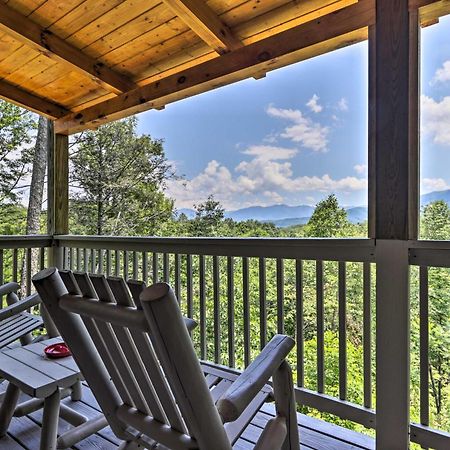 Gatlinburg Cabin With Pool Table And Hot Tub! Bagian luar foto
