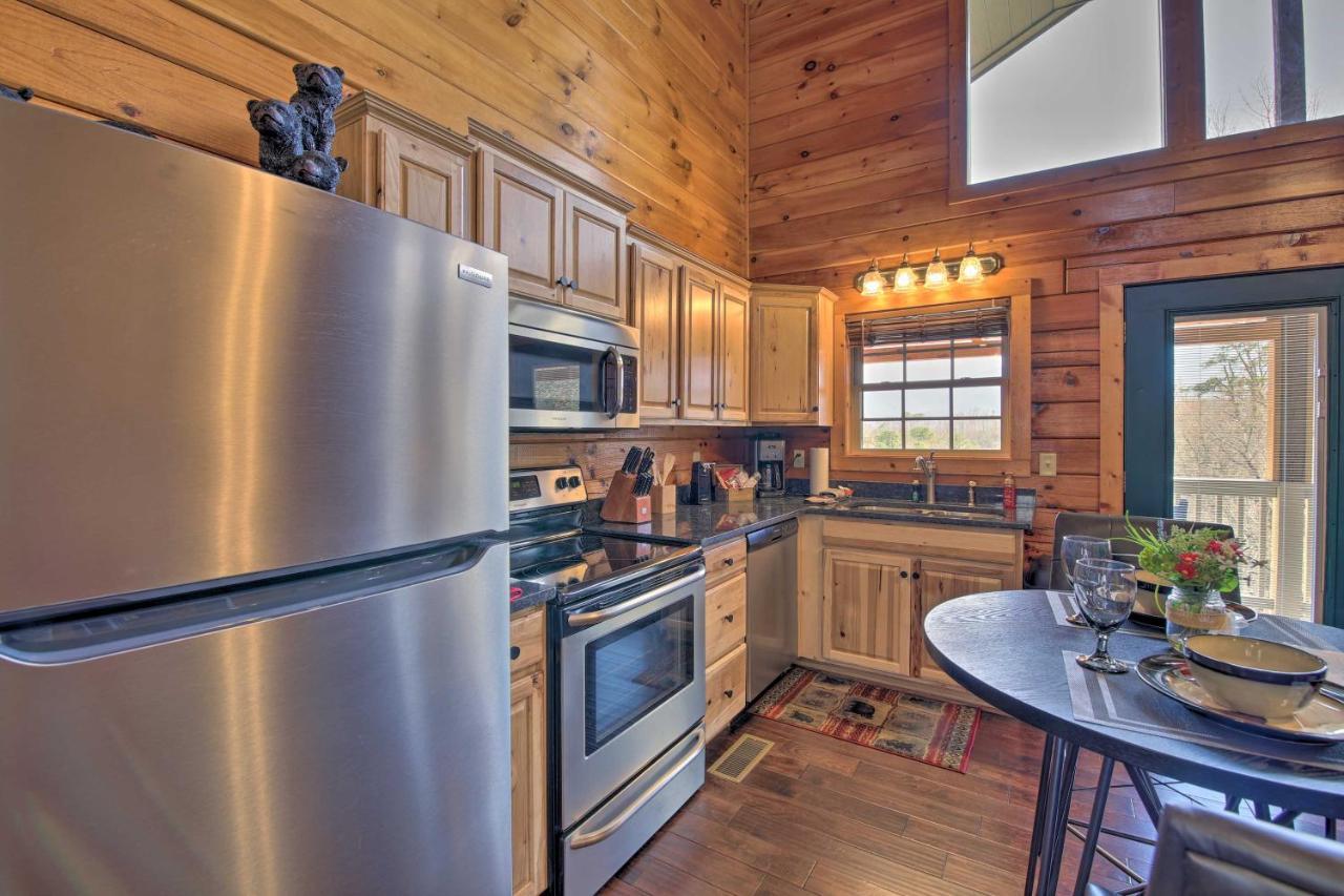 Gatlinburg Cabin With Pool Table And Hot Tub! Bagian luar foto
