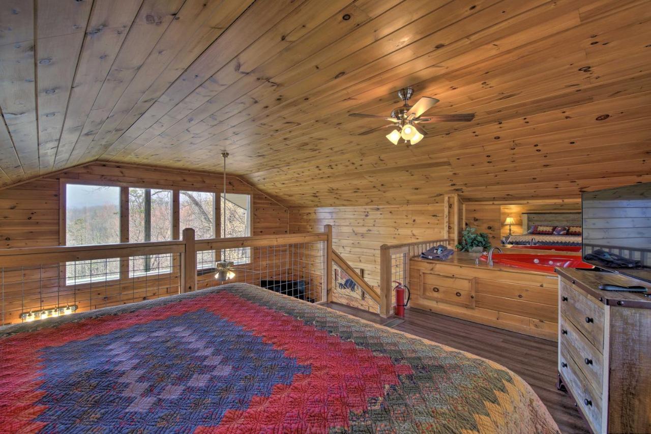 Gatlinburg Cabin With Pool Table And Hot Tub! Bagian luar foto