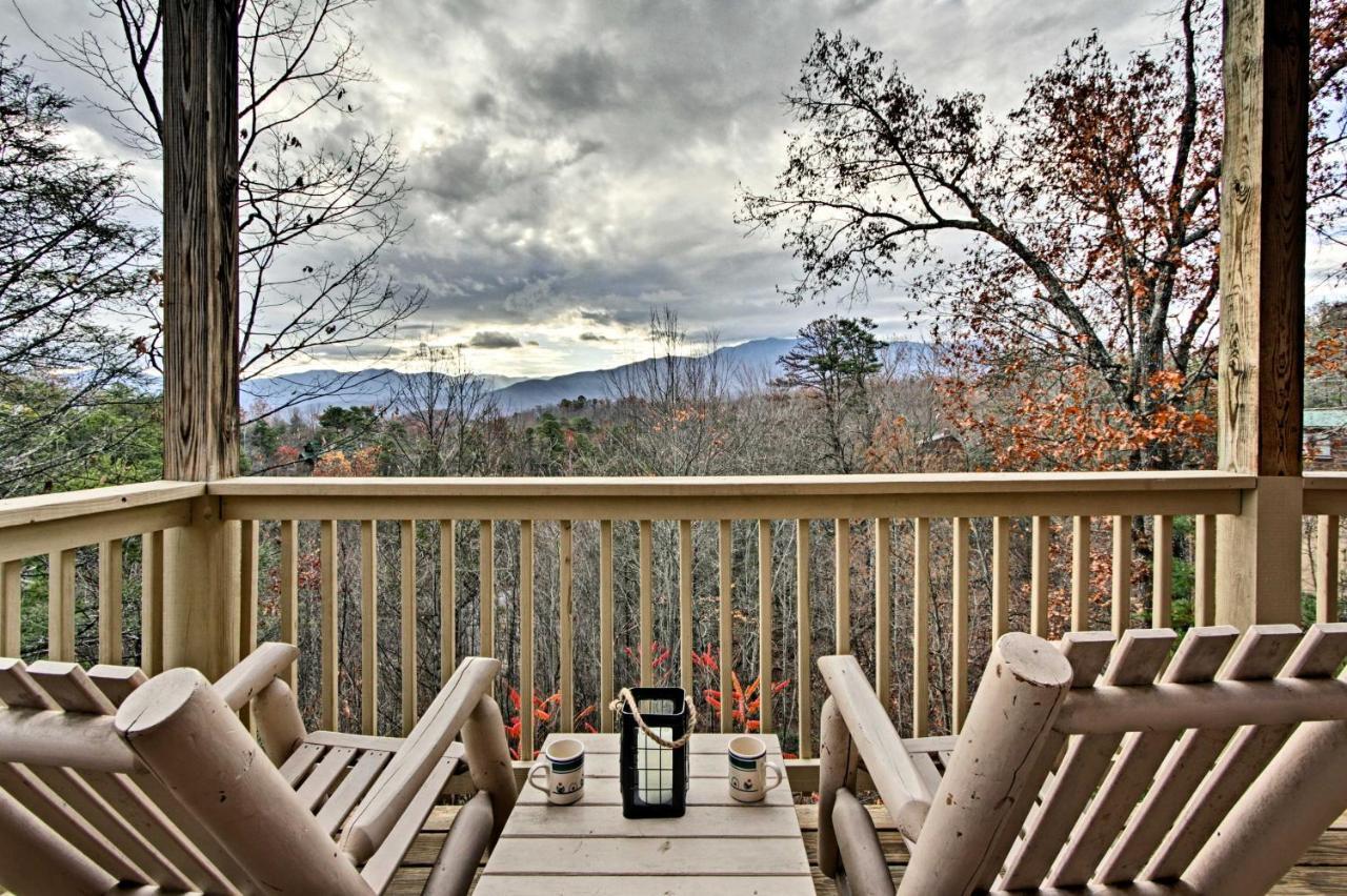 Gatlinburg Cabin With Pool Table And Hot Tub! Bagian luar foto